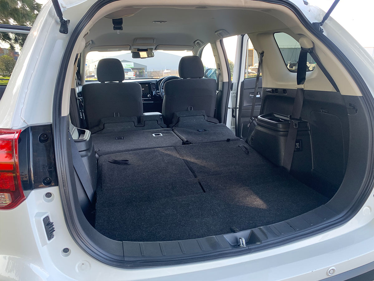 2021 Mitsubishi Outlander LS 2.4L Petrol 7 Seater Automatic