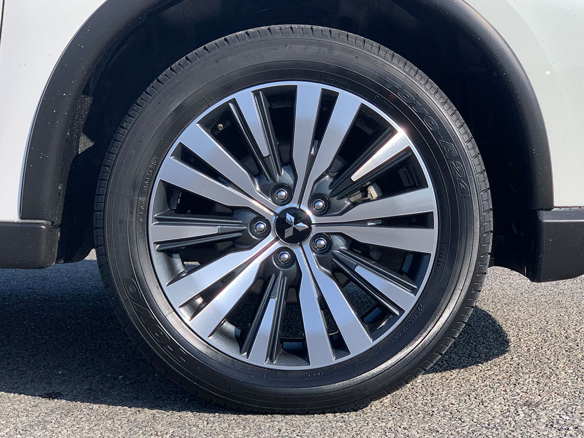 2021 Mitsubishi Outlander LS 2.4L Petrol 7 Seater Automatic