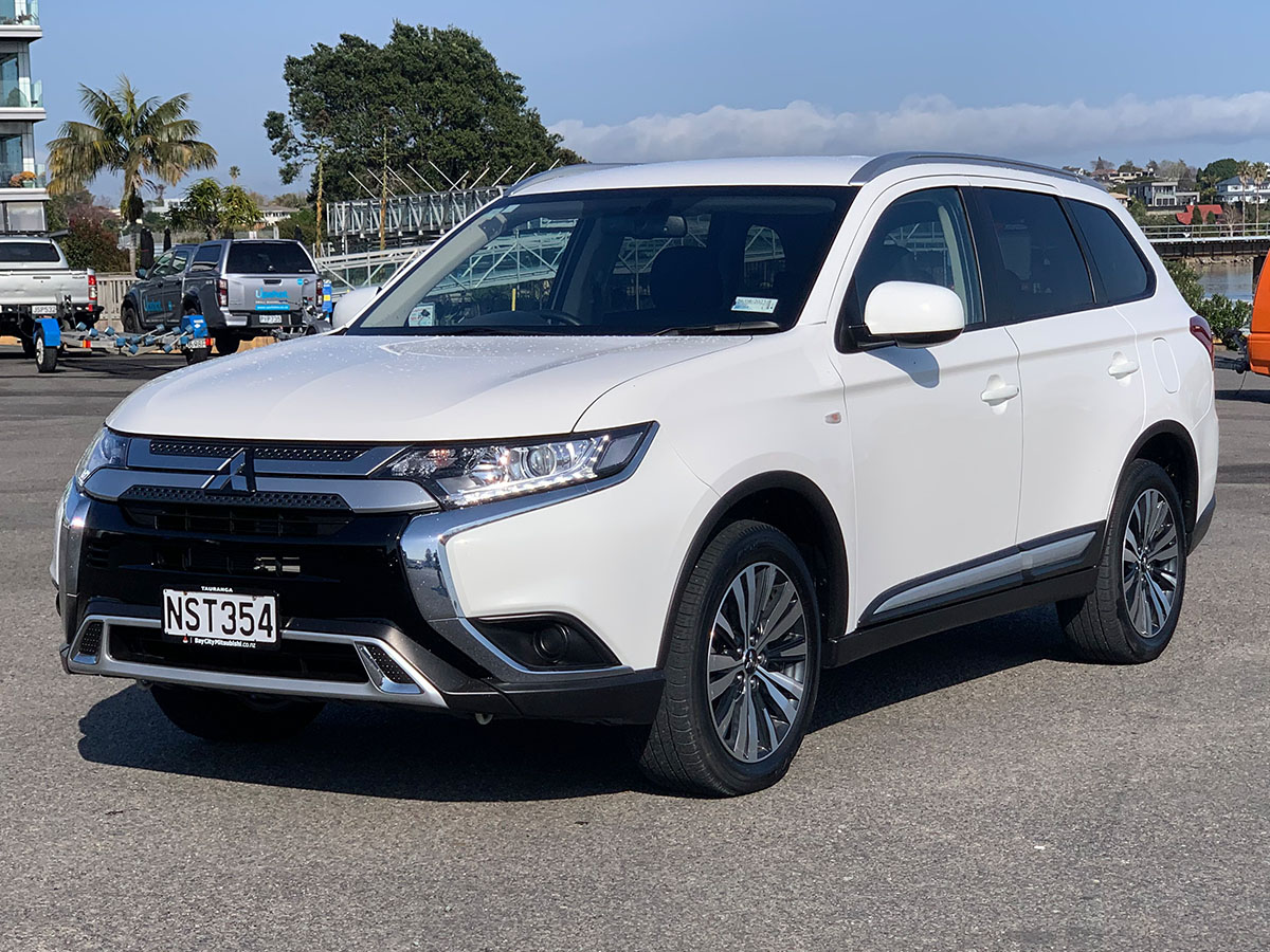 2021 Mitsubishi Outlander LS 2.4L Petrol 7 Seater Automatic
