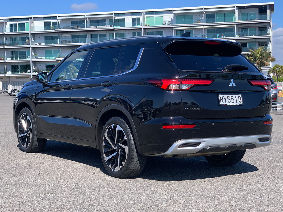 2021 Mitsubishi Outlander VRX 2.5L 4WD 7 Seater CVT Auto