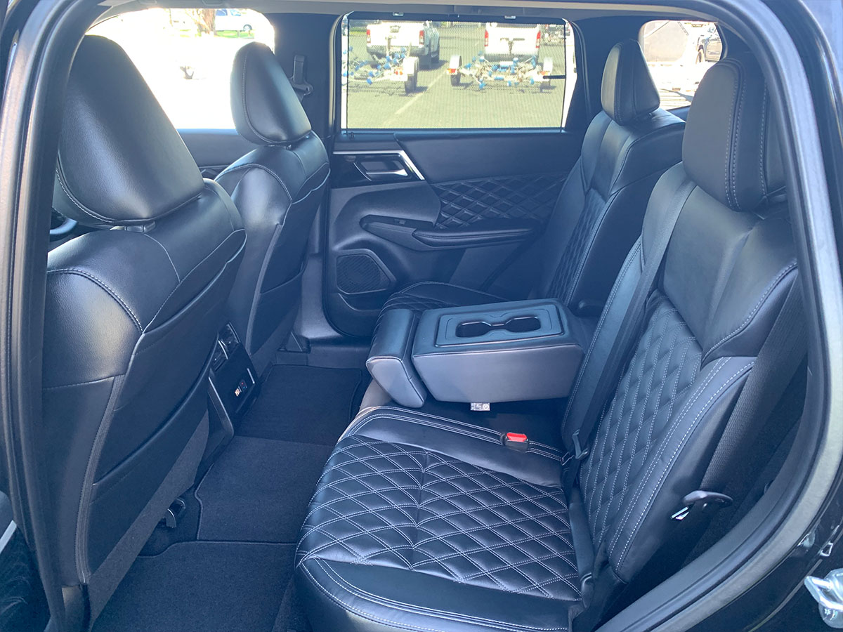 2021 Mitsubishi Outlander VRX 2.5L 4WD 7 Seater CVT Auto