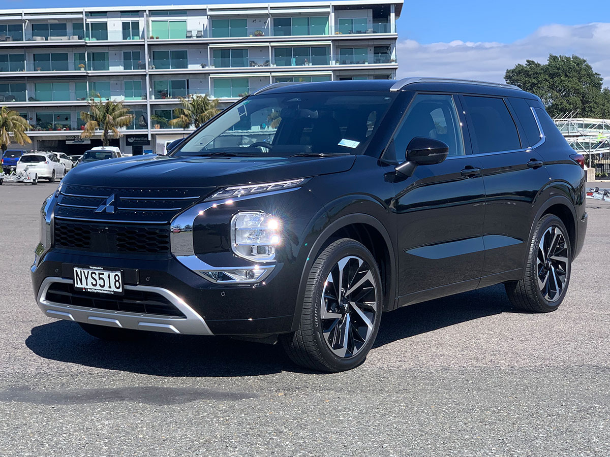 2021 Mitsubishi Outlander VRX 2.5L 4WD 7 Seater CVT Auto