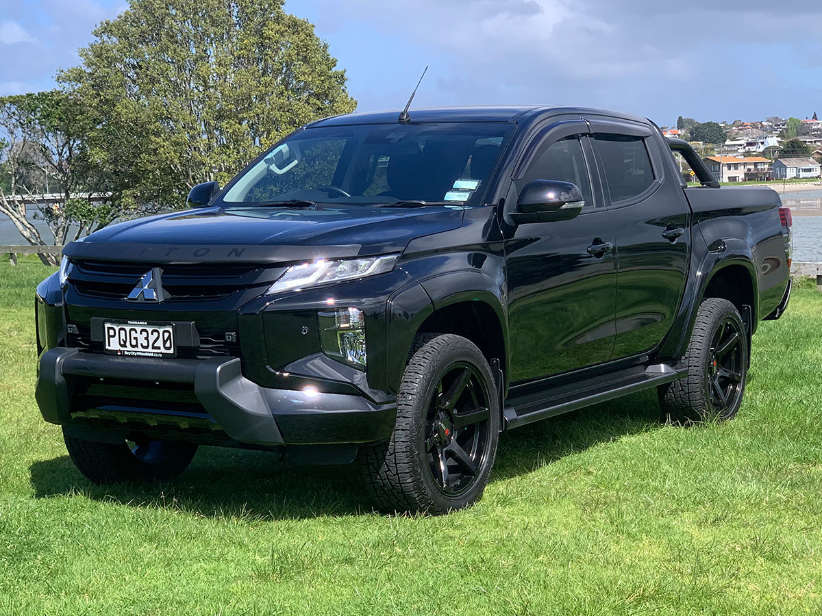 2023 Mitsubishi Triton GSR 4WD Auto 2.4L Diesel