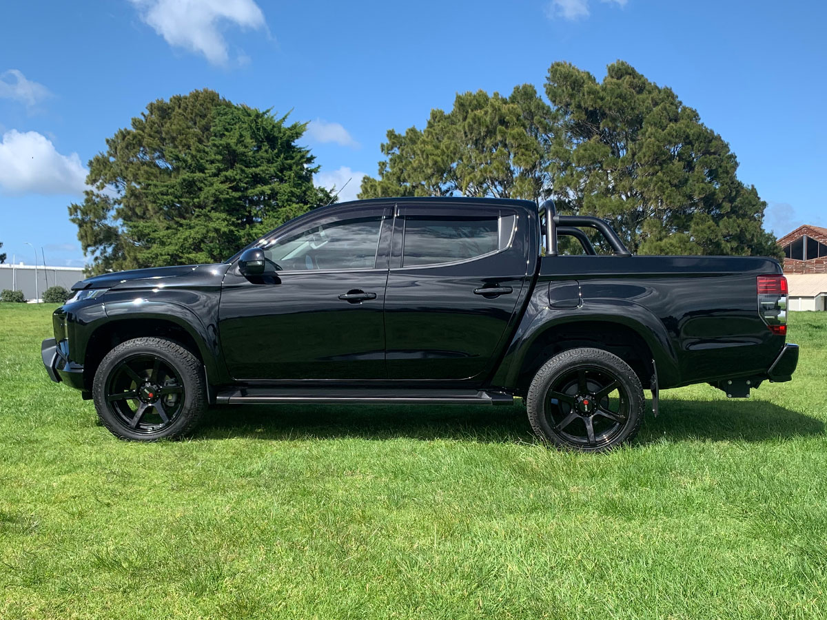 2023 Mitsubishi Triton GSR 4WD Auto 2.4L Diesel