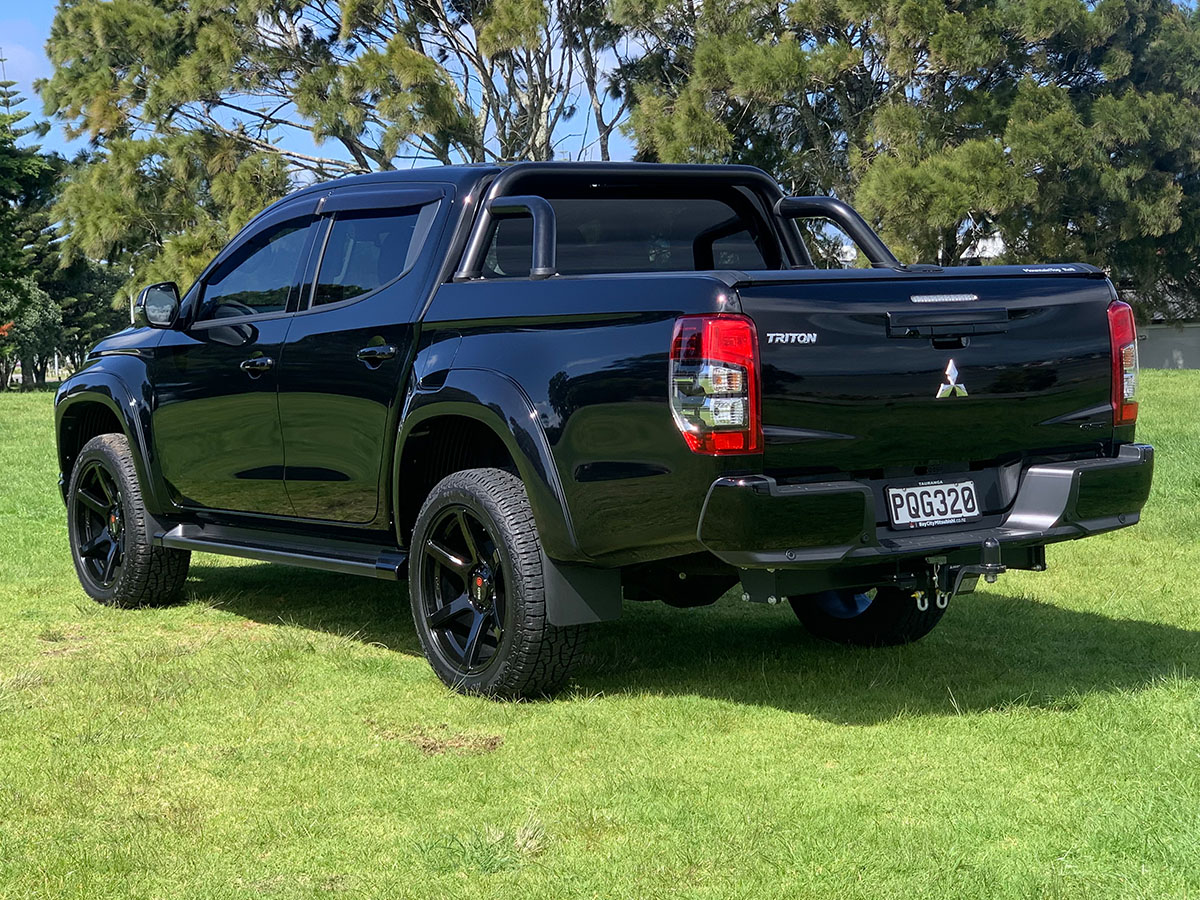 2023 Mitsubishi Triton GSR 4WD Auto 2.4L Diesel
