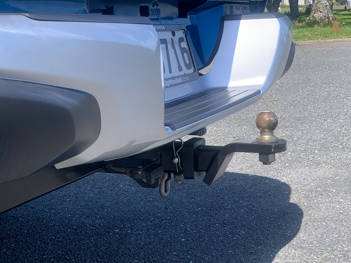 2016 Mitsubishi Triton GLXR 2.4L 2WD Diesel Turbo 6 Speed Manual