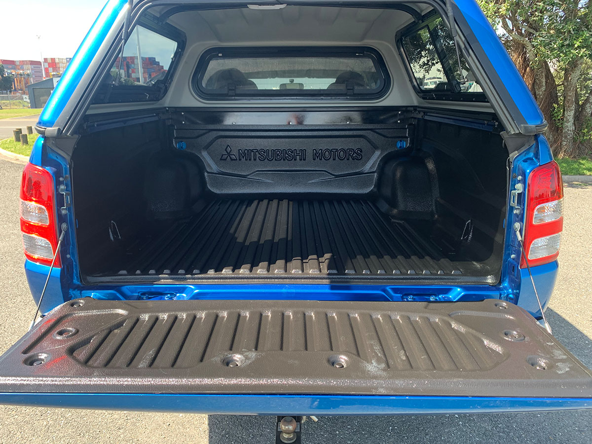 2016 Mitsubishi Triton GLXR 2.4L 2WD Diesel Turbo 6 Speed Manual