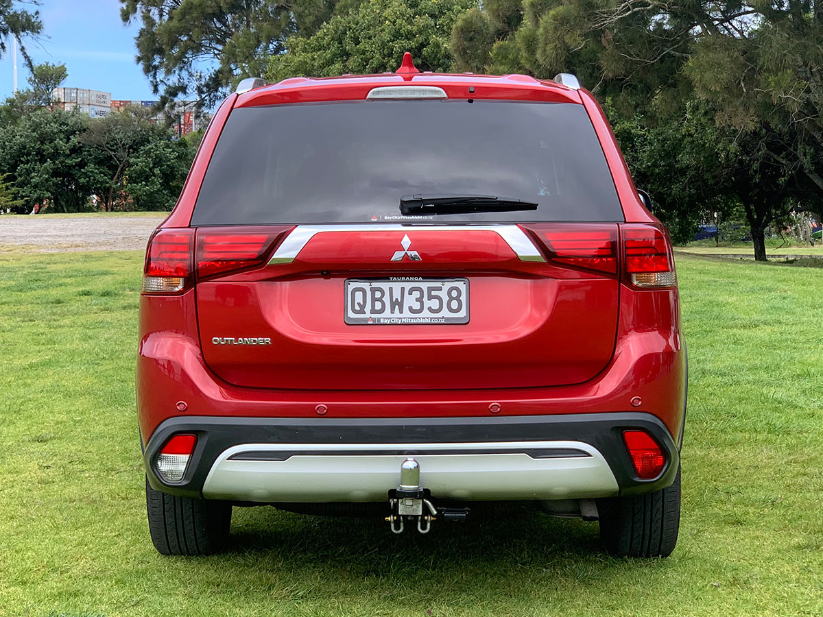 2018 Mitsubishi Outlander LS 2.4L Petrol 7 Seater Automatic