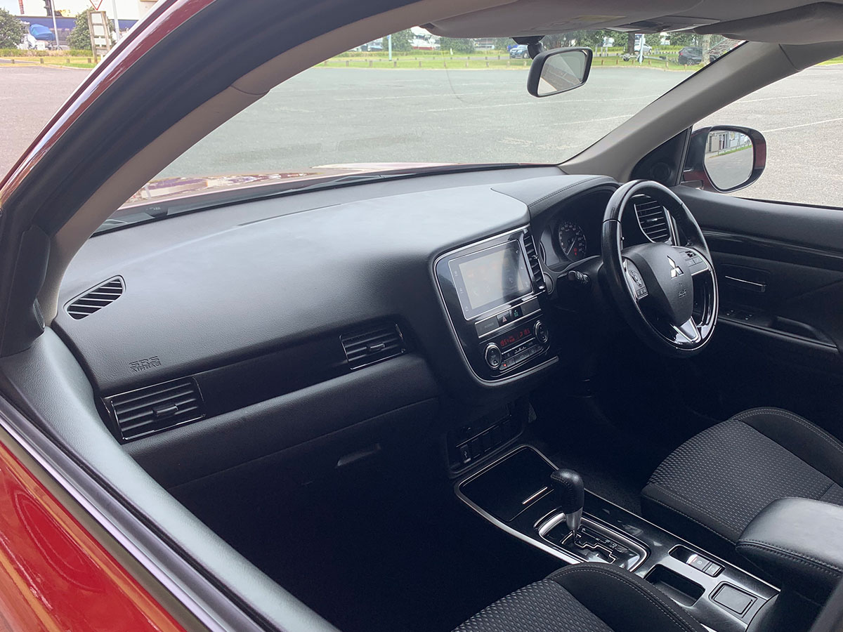 2018 Mitsubishi Outlander LS 2.4L Petrol 7 Seater Automatic