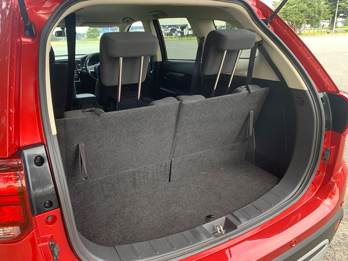 2018 Mitsubishi Outlander LS 2.4L Petrol 7 Seater Automatic