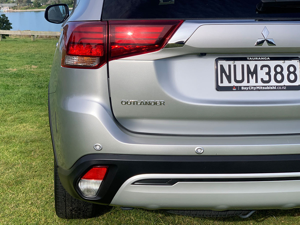 2021 Mitsubishi Outlander LS 2.4L Petrol 7 Seater Automatic