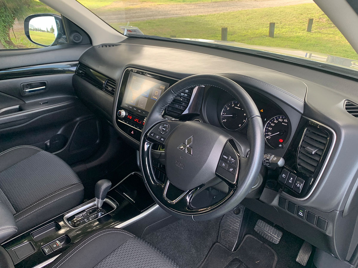 2021 Mitsubishi Outlander LS 2.4L Petrol 7 Seater Automatic