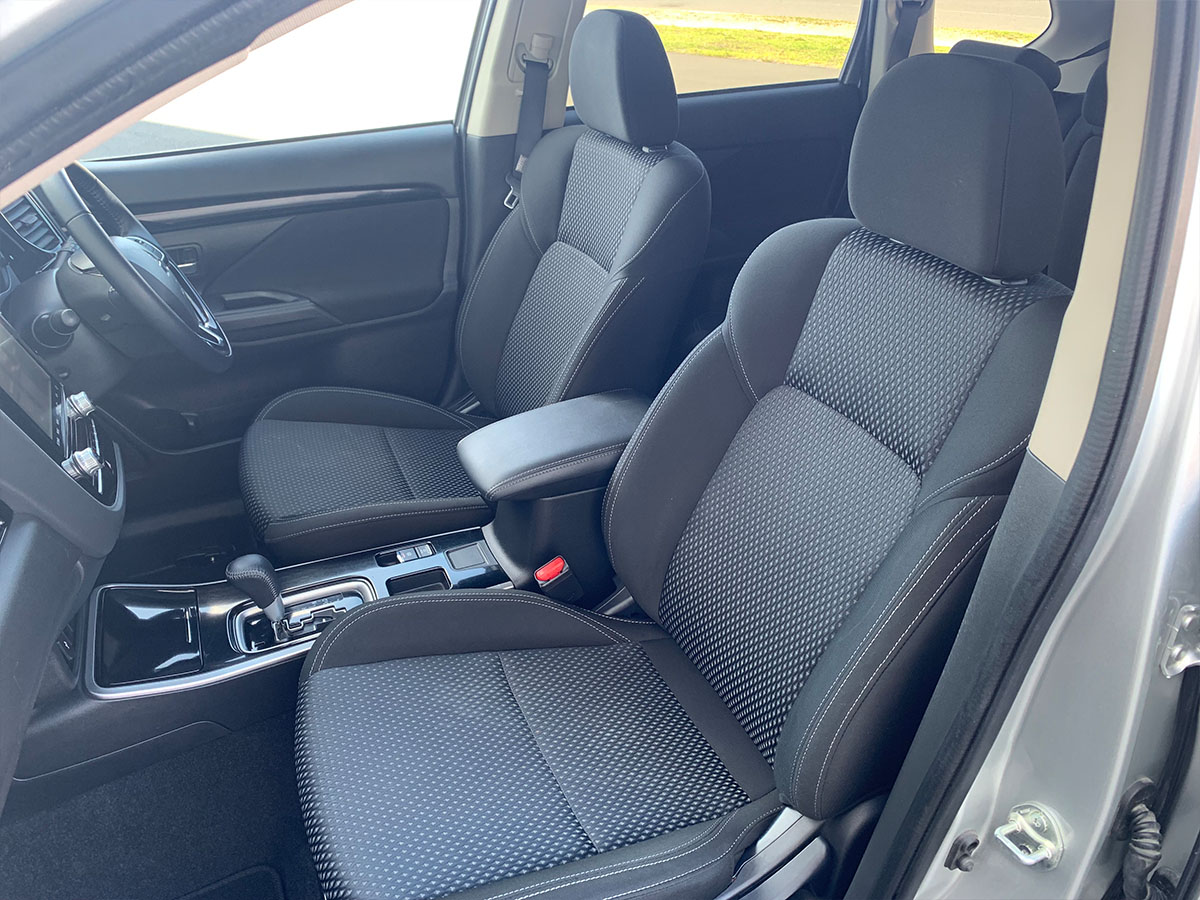 2021 Mitsubishi Outlander LS 2.4L Petrol 7 Seater Automatic