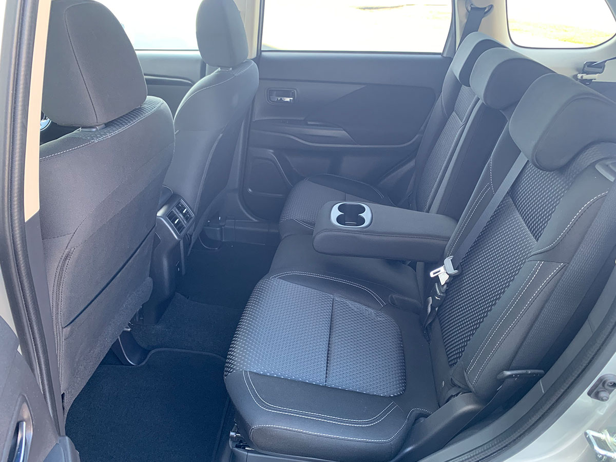 2021 Mitsubishi Outlander LS 2.4L Petrol 7 Seater Automatic