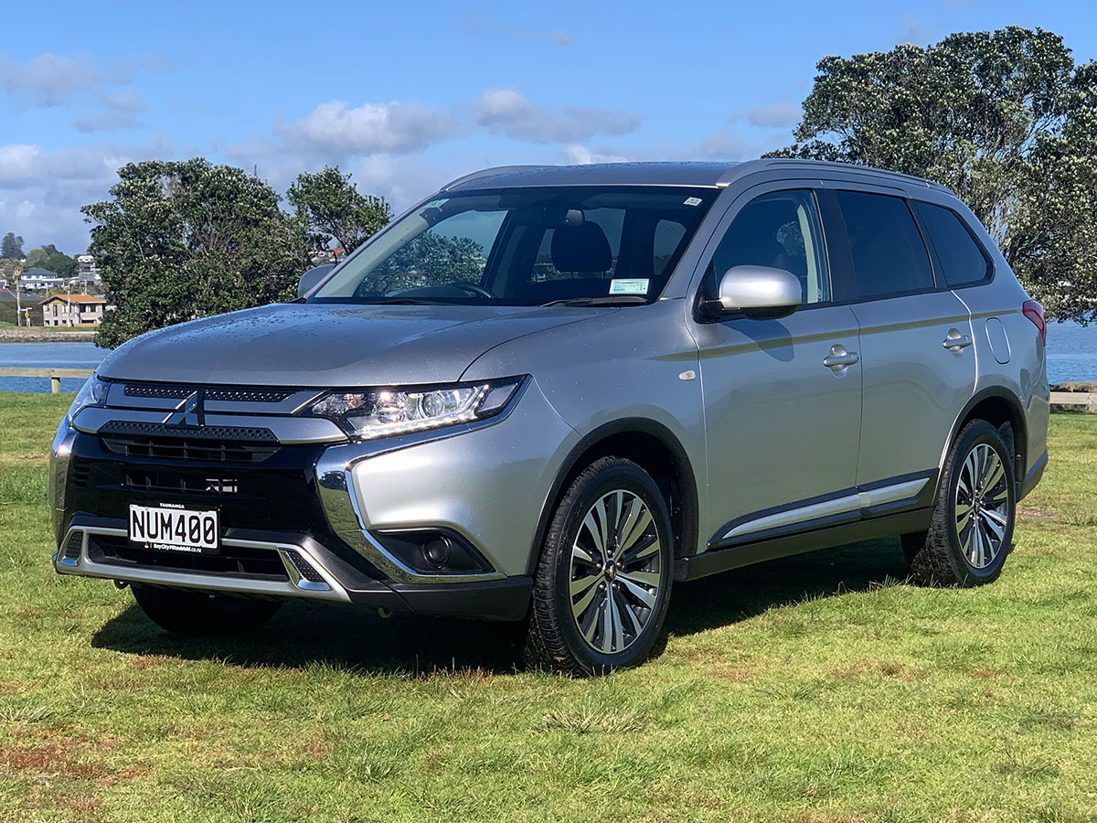 2021 Mitsubishi Outlander LS 2.4L Petrol 7 Seater Automatic