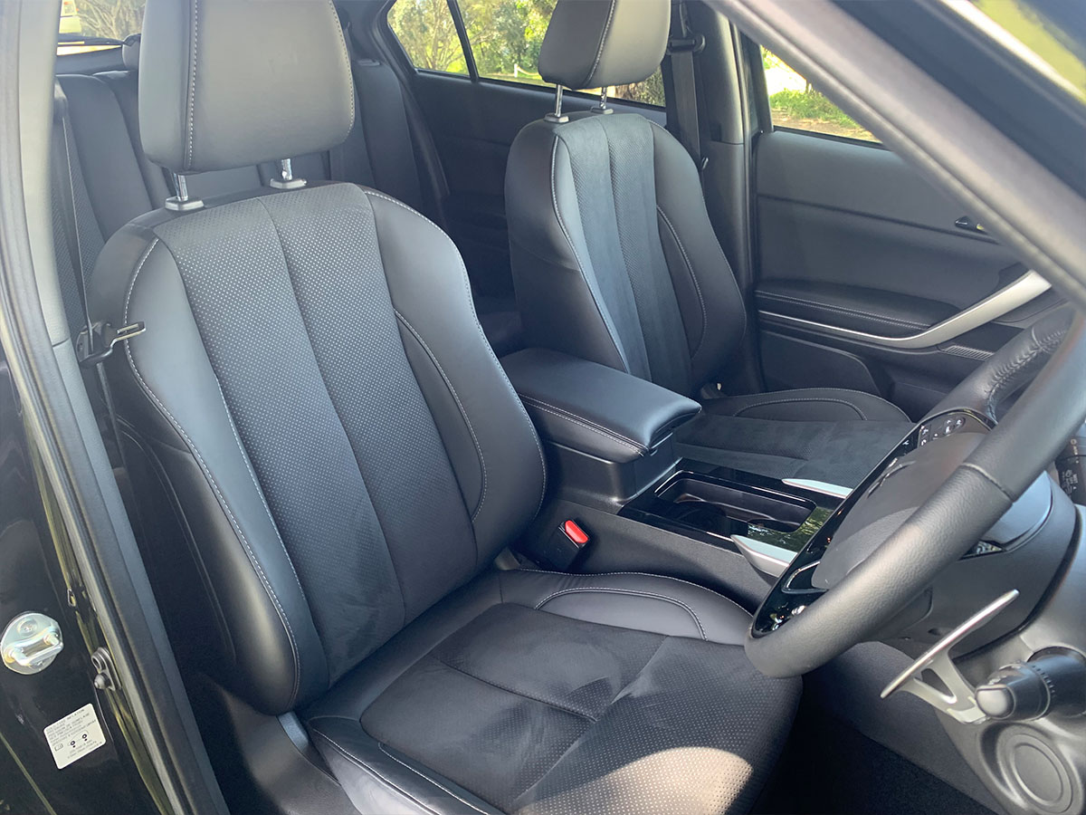 2023 Mitsubishi Eclipse Cross PHEV XLS