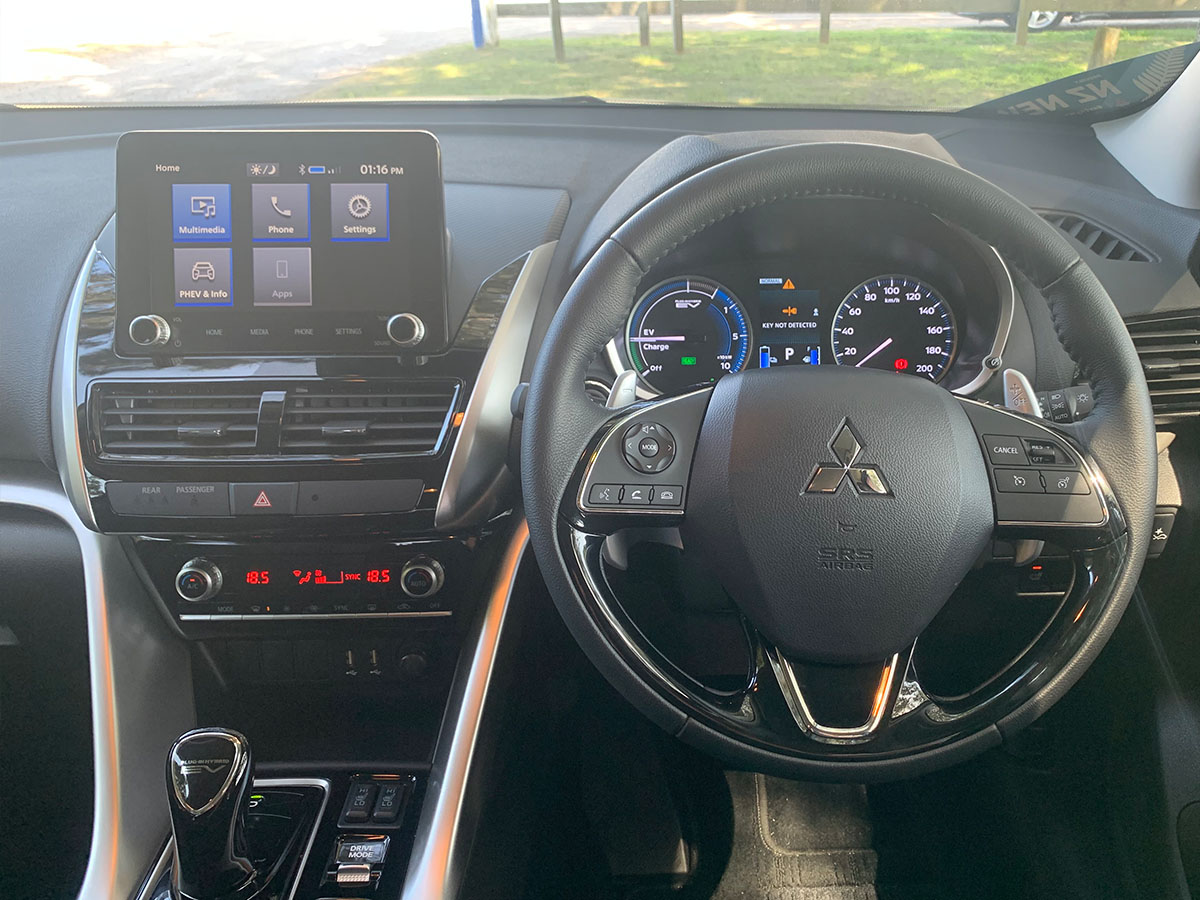 2023 Mitsubishi Eclipse Cross PHEV XLS