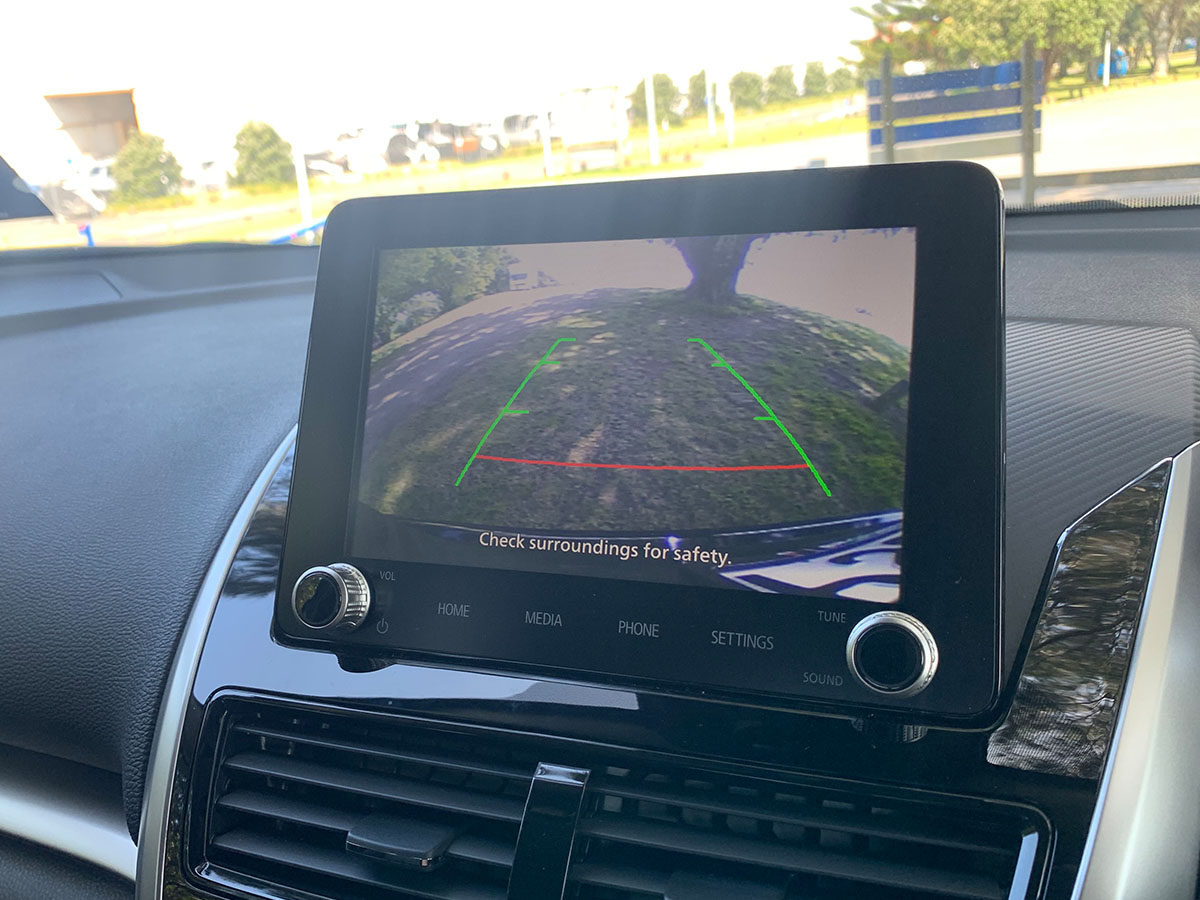 2023 Mitsubishi Eclipse Cross PHEV XLS