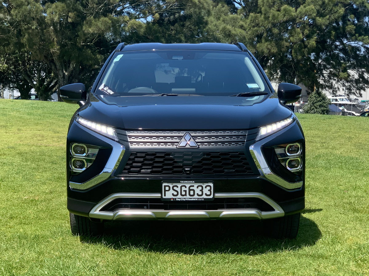 2023 Mitsubishi Eclipse Cross PHEV XLS