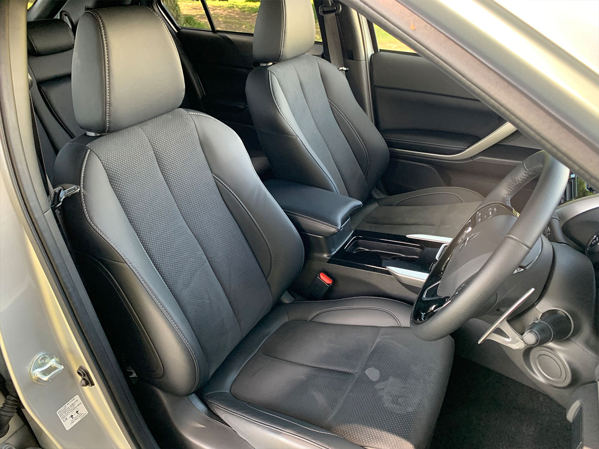 2023 Mitsubishi Eclipse Cross PHEV XLS