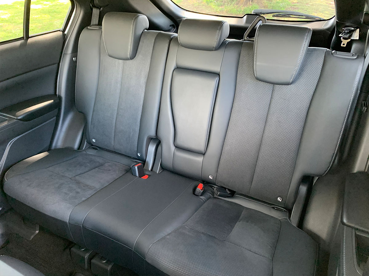 2023 Mitsubishi Eclipse Cross PHEV XLS