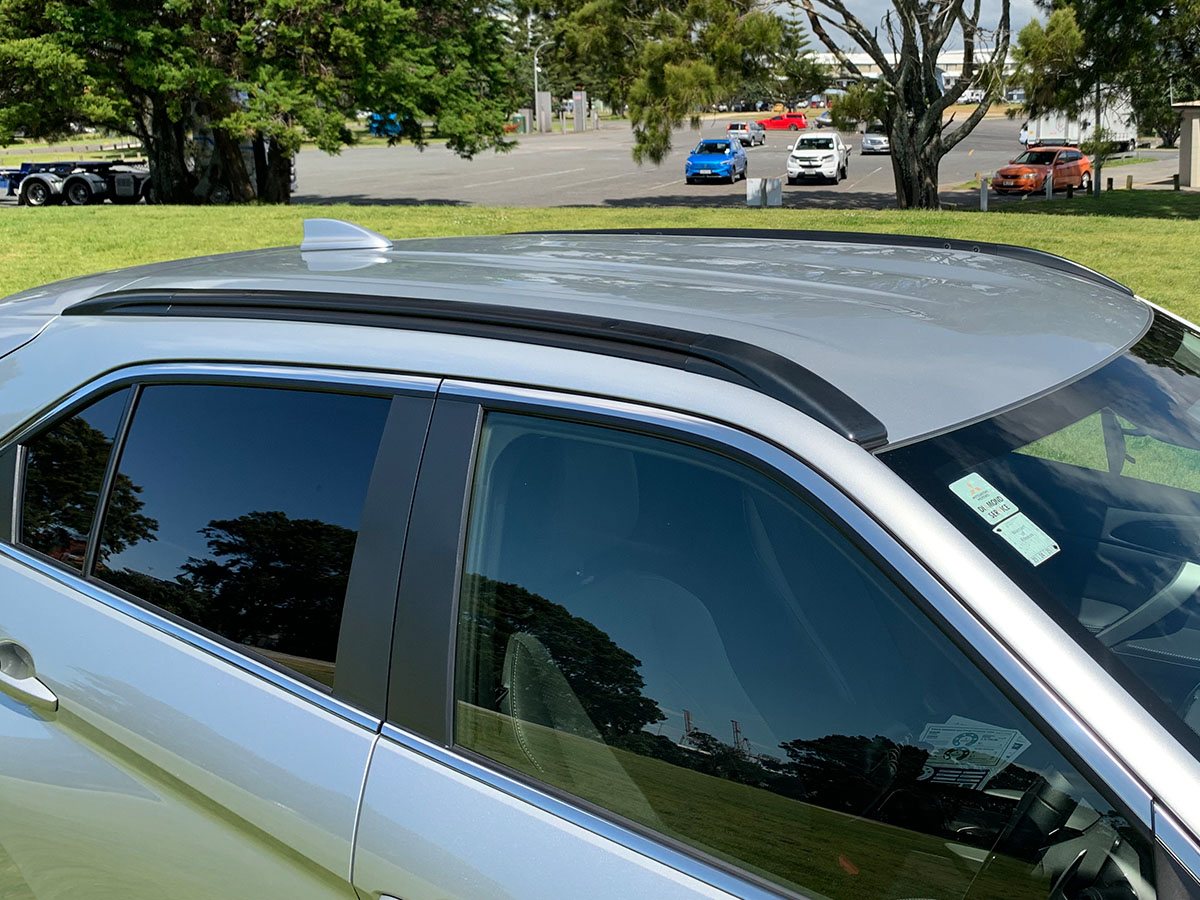 2023 Mitsubishi Eclipse Cross PHEV XLS