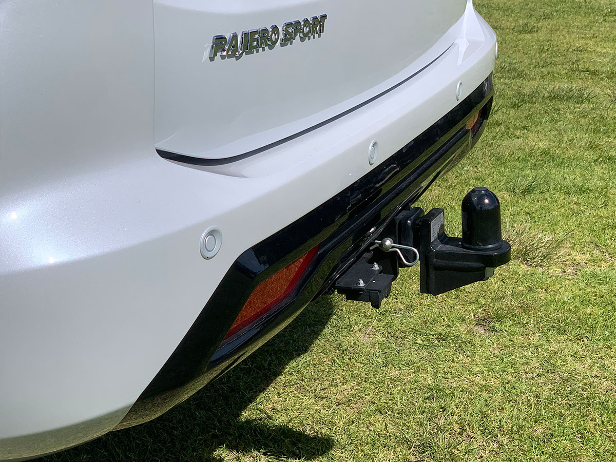 2023 Mitsubishi Pajero Sport VRX Black Edition