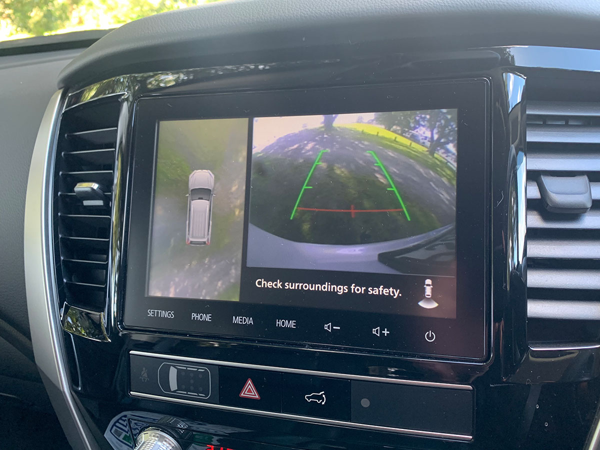 2023 Mitsubishi Pajero Sport VRX Black Edition