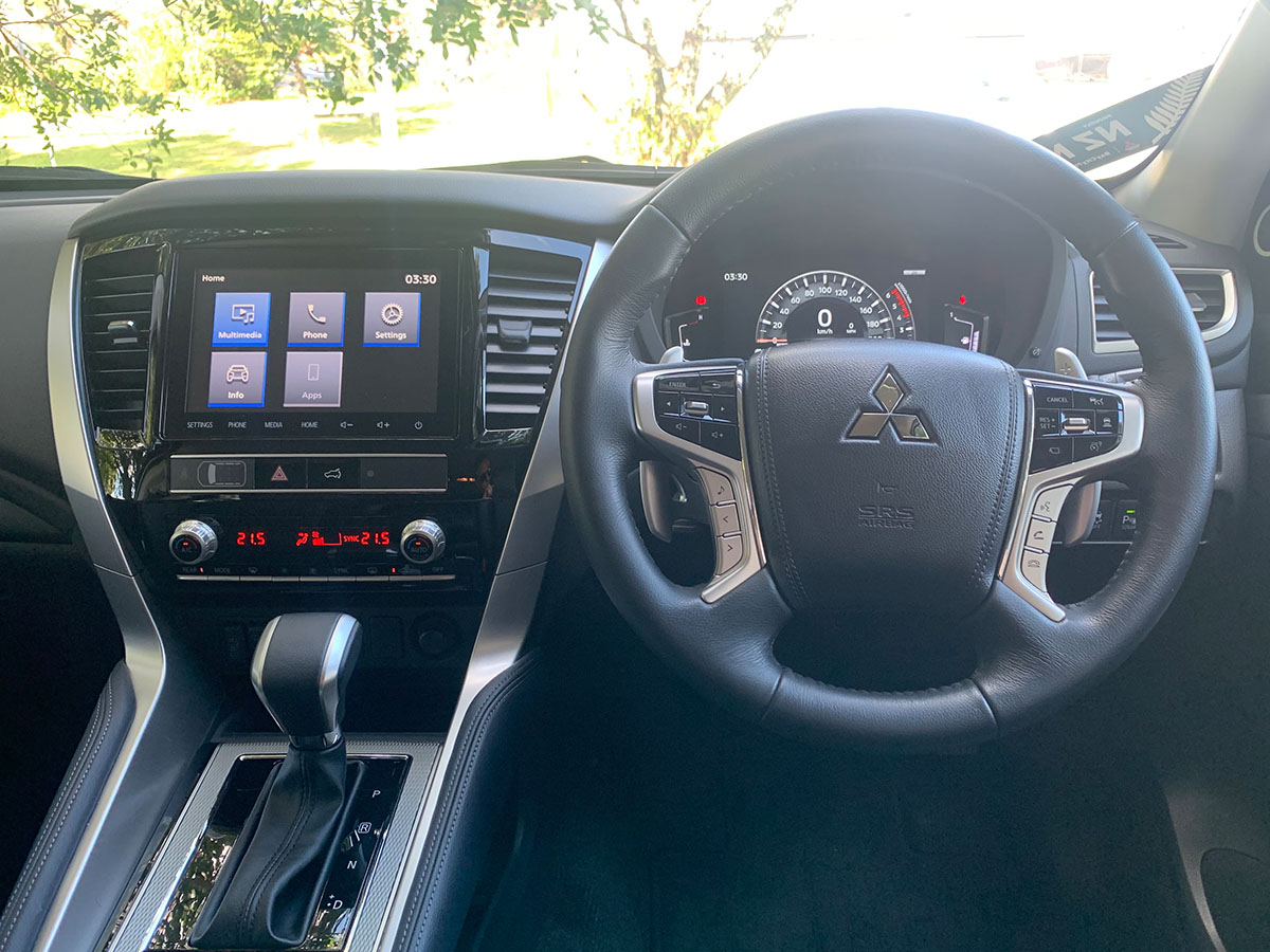 2023 Mitsubishi Pajero Sport VRX Black Edition