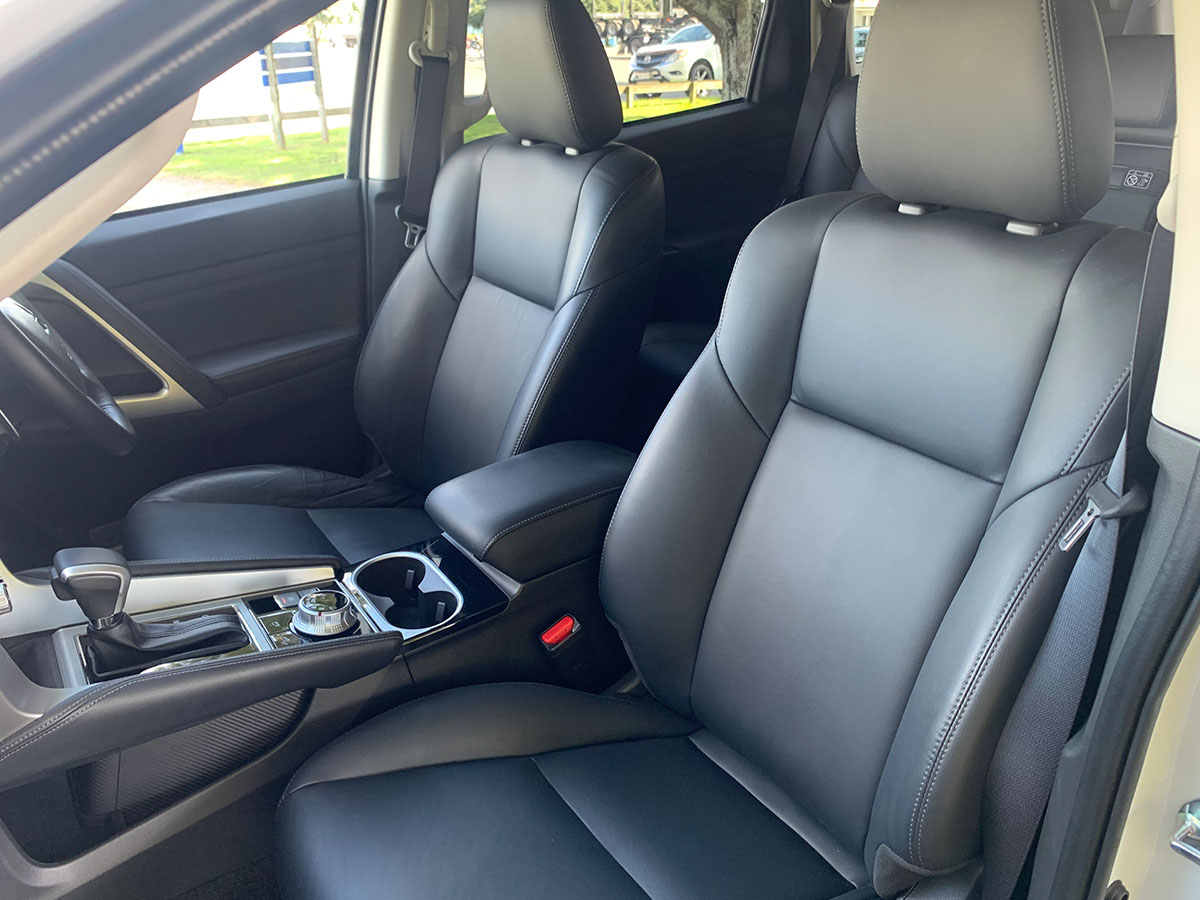 2023 Mitsubishi Pajero Sport VRX Black Edition