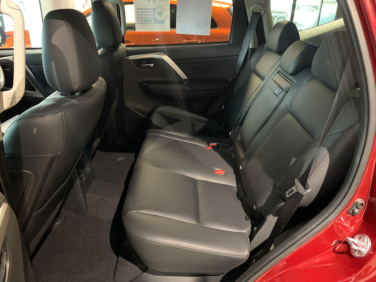 2023 Mitsubishi Pajero Sport VRX Black Edition