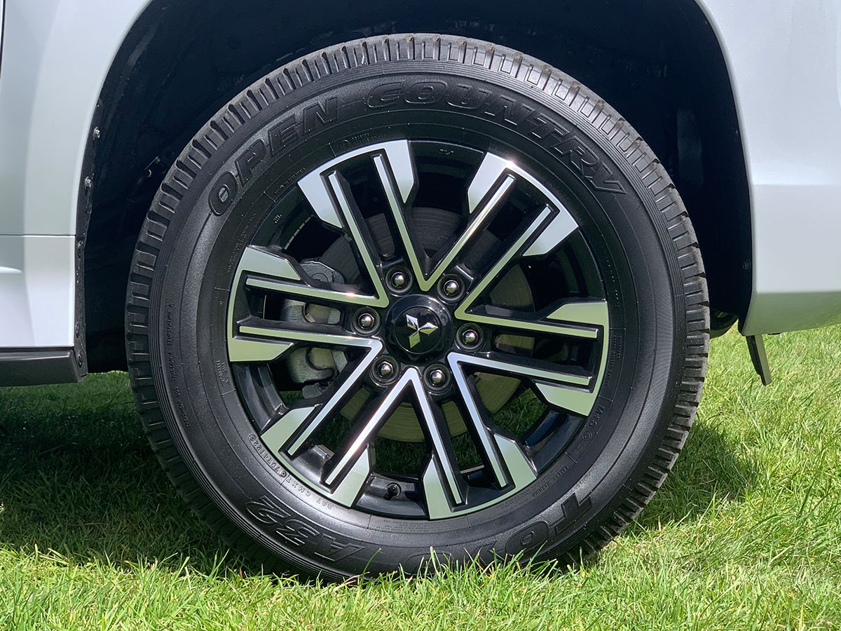 2023 Mitsubishi Pajero Sport VRX 7 Seater 8 Speed Auto