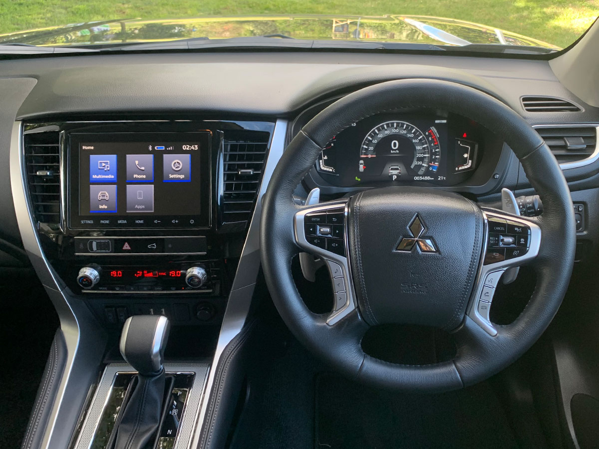 2023 Mitsubishi Pajero Sport VRX Black Edition