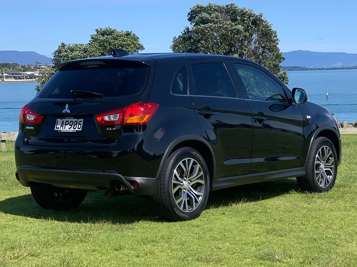 2017 Mitsubishi ASX XLS 2.0L 2WD Petrol Automatic