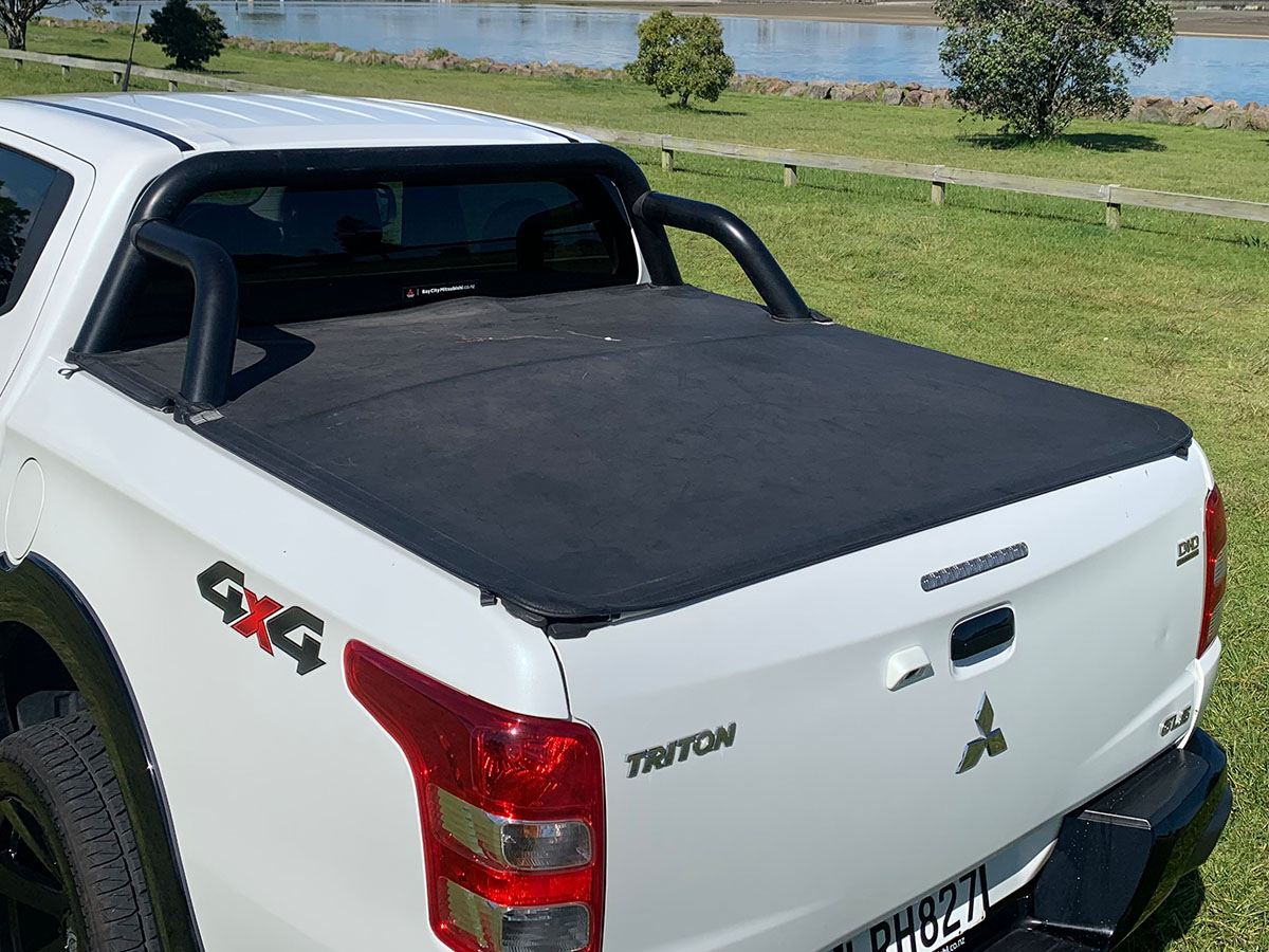 2018 Mitsubishi Triton GLSB 2.4L Diesel Turbo 4WD Black Edition