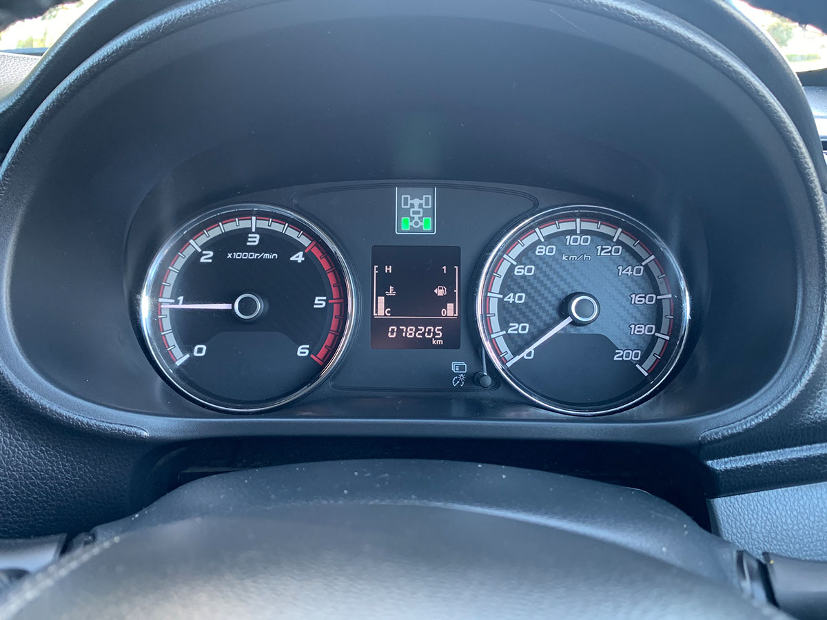 2018 Mitsubishi Triton GLSB 2.4L Diesel Turbo 4WD Black Edition