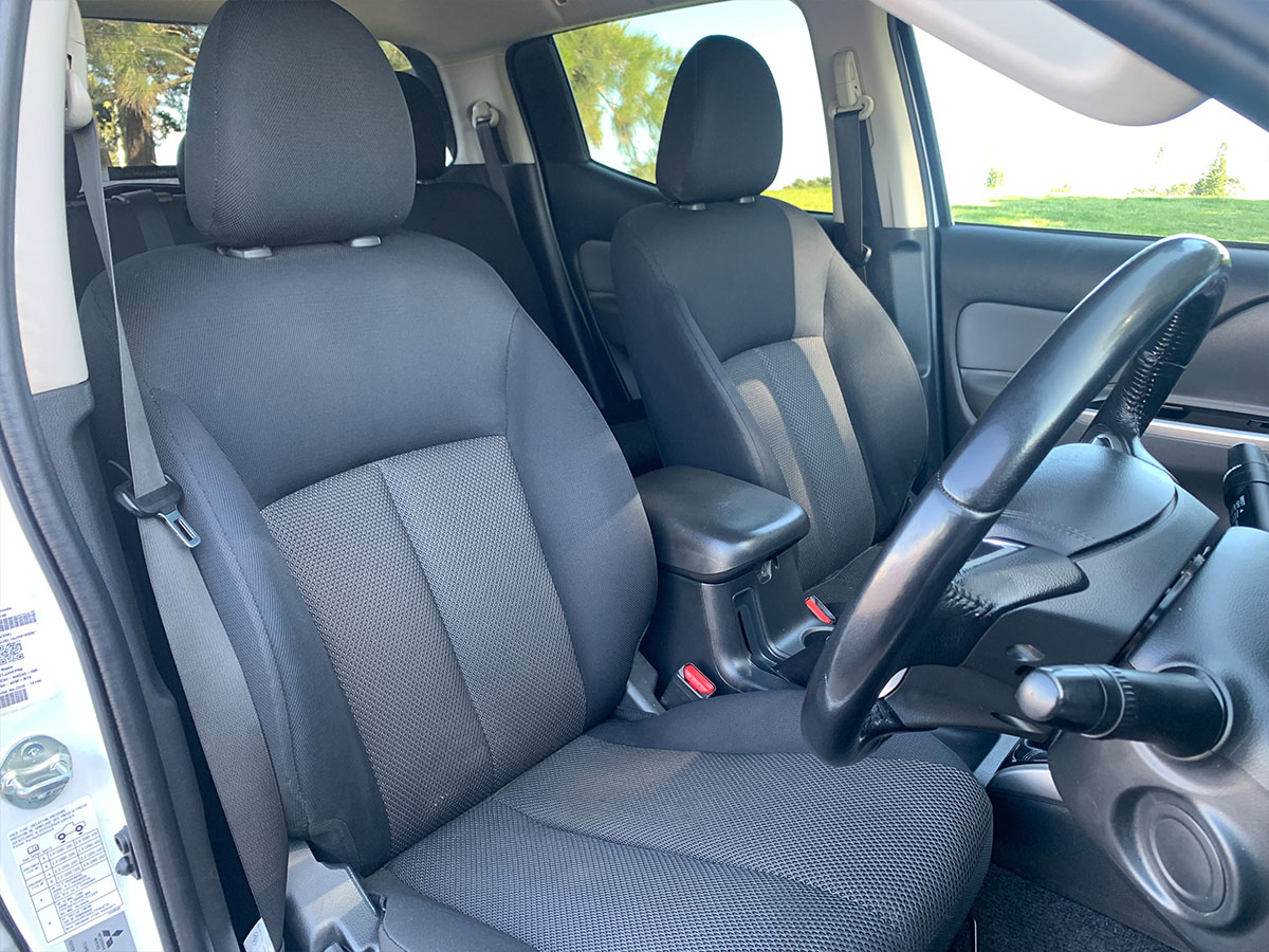 2018 Mitsubishi Triton GLSB 2.4L Diesel Turbo 4WD Black Edition