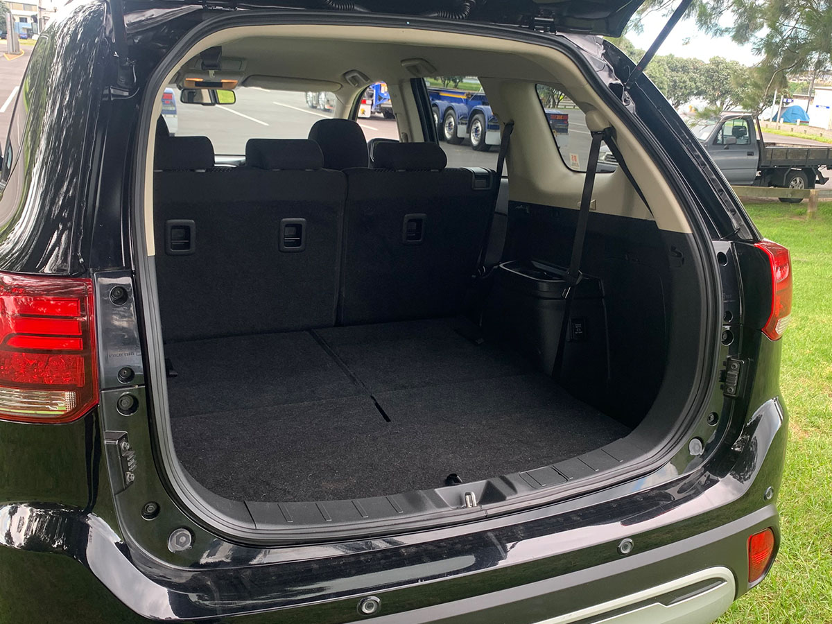 2021 Mitsubishi Outlander LS 2.4L Petrol 7 Seater Automatic