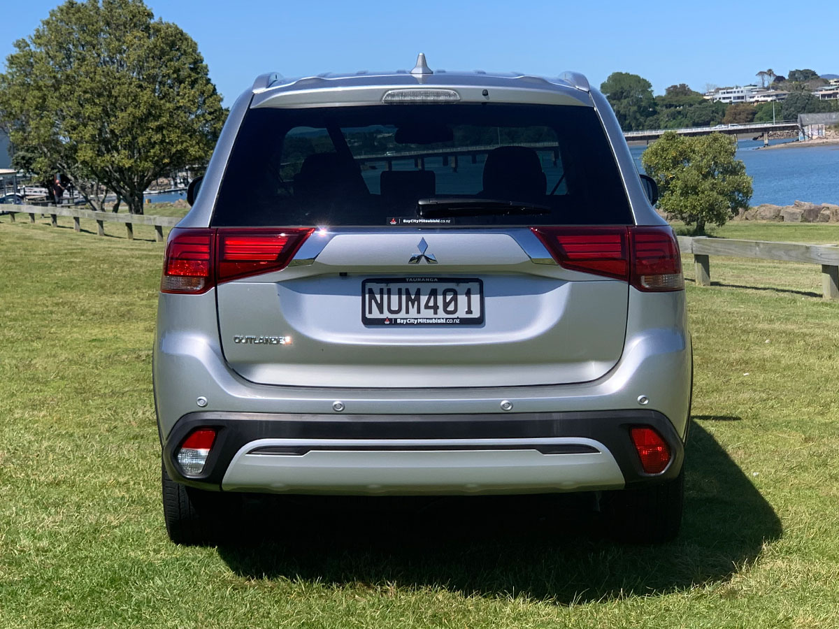 2021 Mitsubishi Outlander LS 2.4L Petrol 7 Seater Automatic