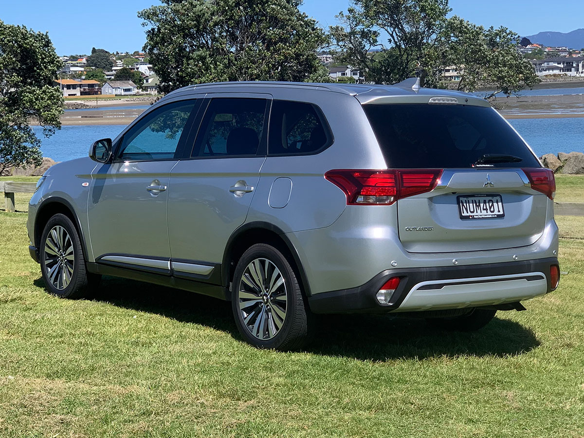 2021 Mitsubishi Outlander LS 2.4L Petrol 7 Seater Automatic