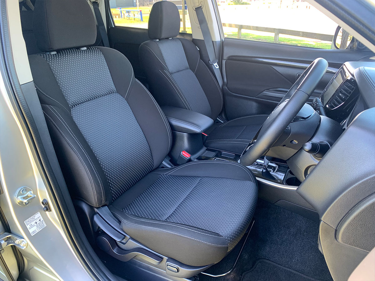 2021 Mitsubishi Outlander LS 2.4L Petrol 7 Seater Automatic