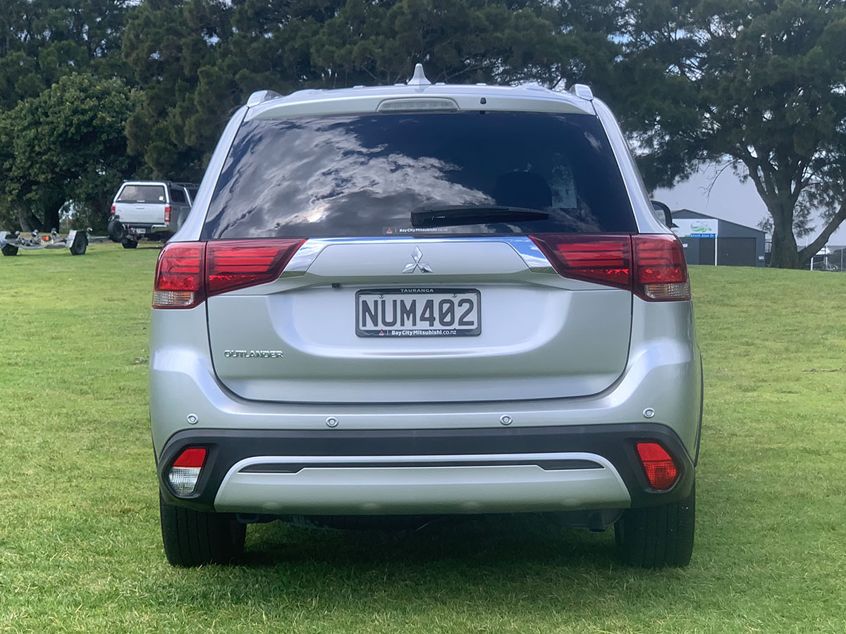 2021 Mitsubishi Outlander LS 2.4L Petrol 7 Seater Automatic