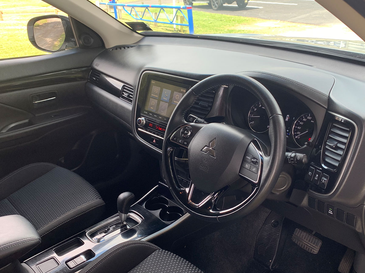 2021 Mitsubishi Outlander LS 2.4L Petrol 7 Seater Automatic