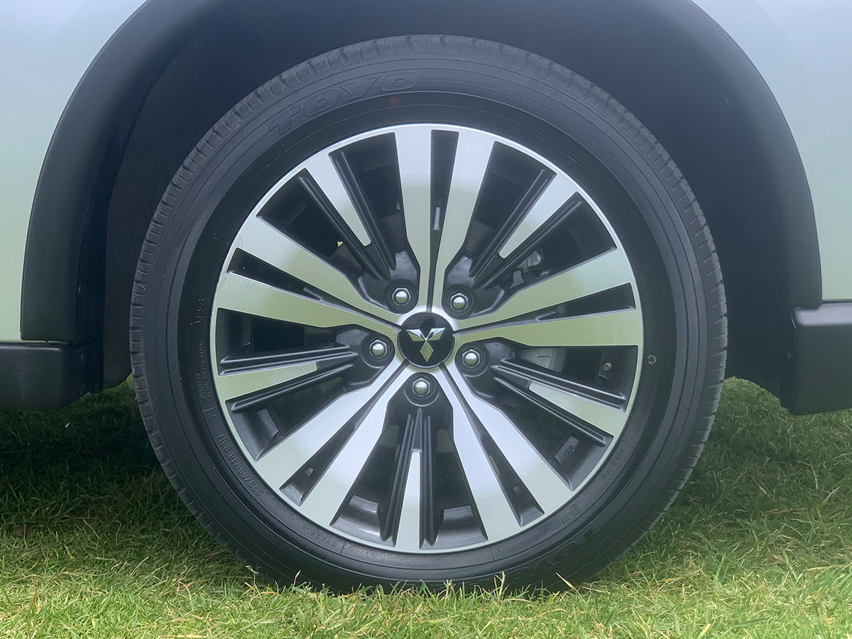 2021 Mitsubishi Outlander LS 2.4L Petrol 7 Seater Automatic