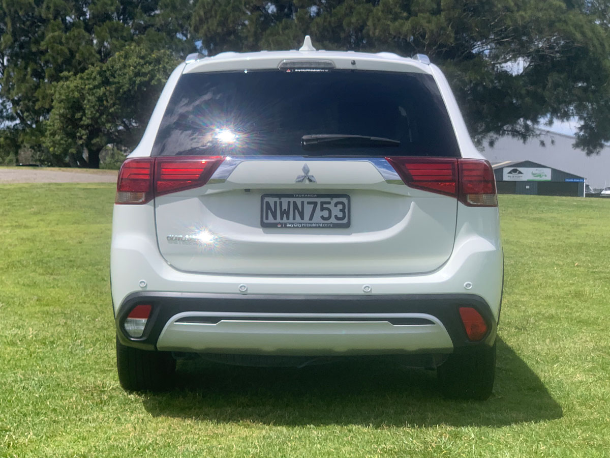 2021 Mitsubishi Outlander LS 2.4L Petrol 7 Seater Automatic