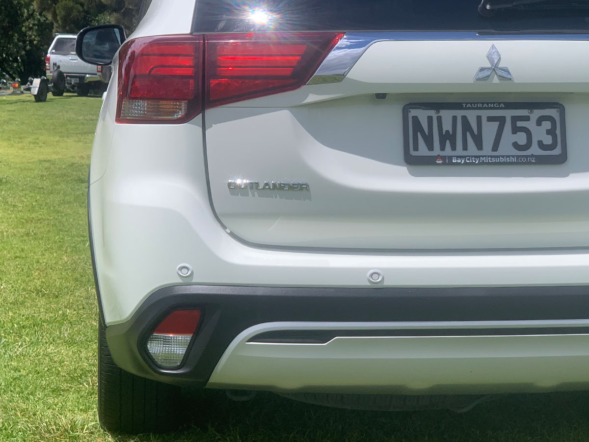 2021 Mitsubishi Outlander LS 2.4L Petrol 7 Seater Automatic