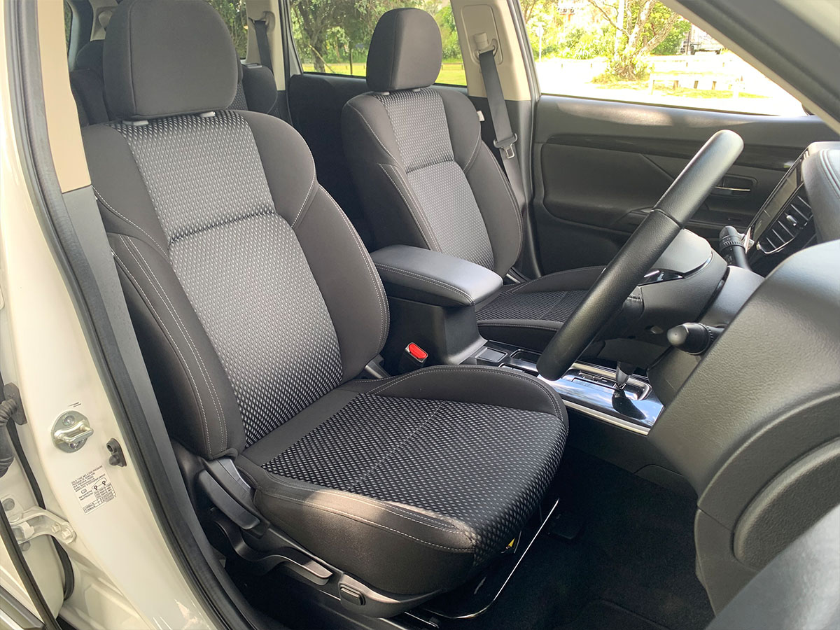 2021 Mitsubishi Outlander LS 2.4L Petrol 7 Seater Automatic