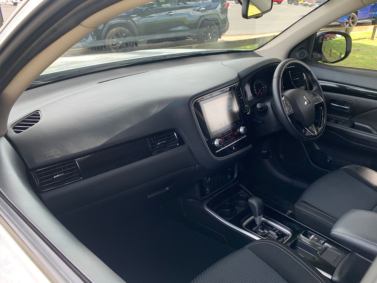 2021 Mitsubishi Outlander LS 2.4L Petrol 7 Seater Automatic