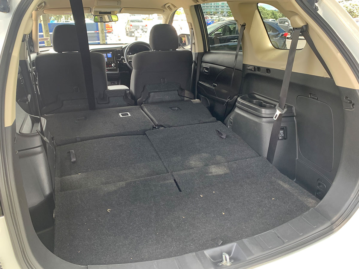 2021 Mitsubishi Outlander LS 2.4L Petrol 7 Seater Automatic