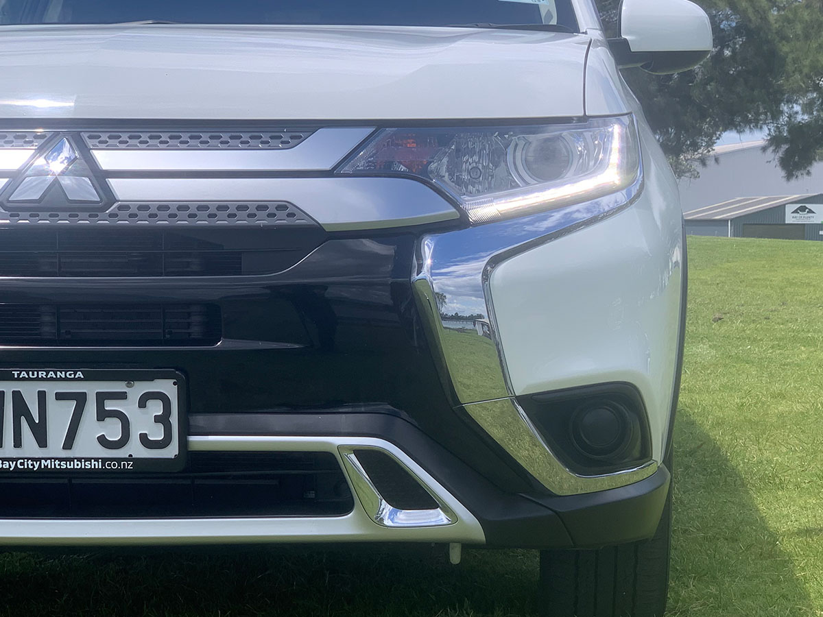 2021 Mitsubishi Outlander LS 2.4L Petrol 7 Seater Automatic